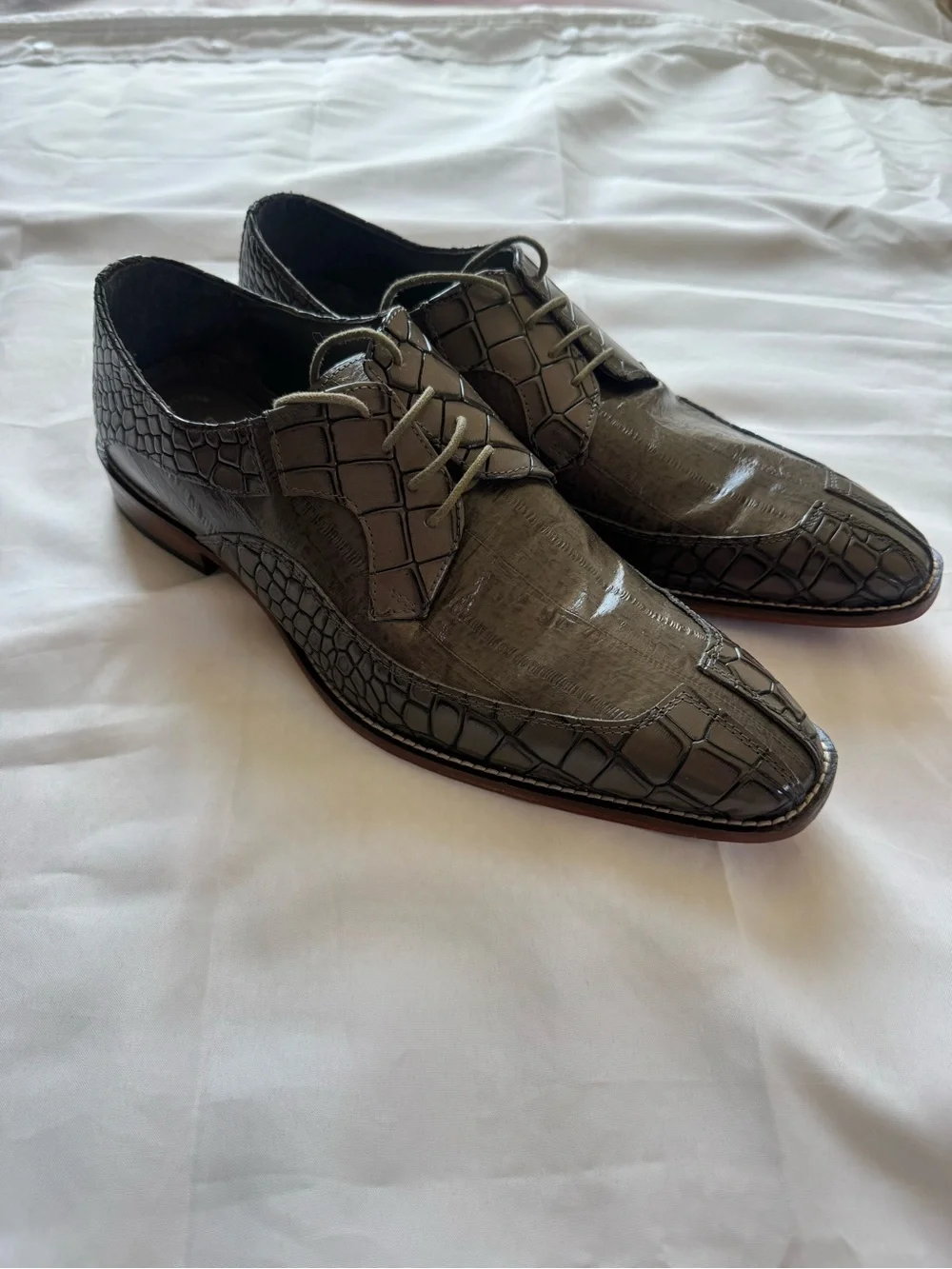 Stacy Adams Brown Croc-Embossed Lace-Up Dress Oxfords